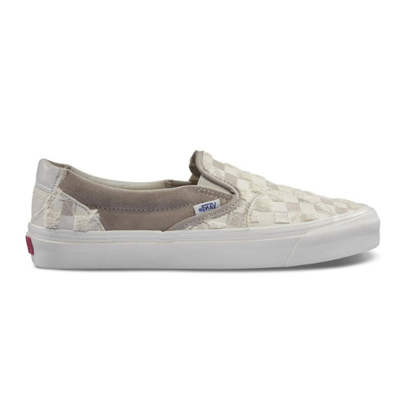 Lookbook Vans经典便鞋LX“拼贴包-鹰嘴豆泥” VN0A45JXVM2
