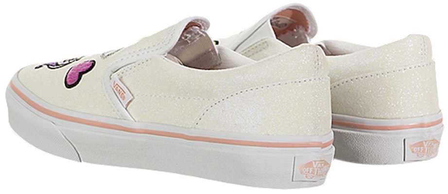 Vans Classic Slip-On Sepatu Santai Skateboard Putih Minimalis Low Tops VN0A4BUTT3V Lookbook Vans Classic Slip-On Sepatu Santai Skateboard Putih Minimalis Low Tops VN0A4BUTT3V