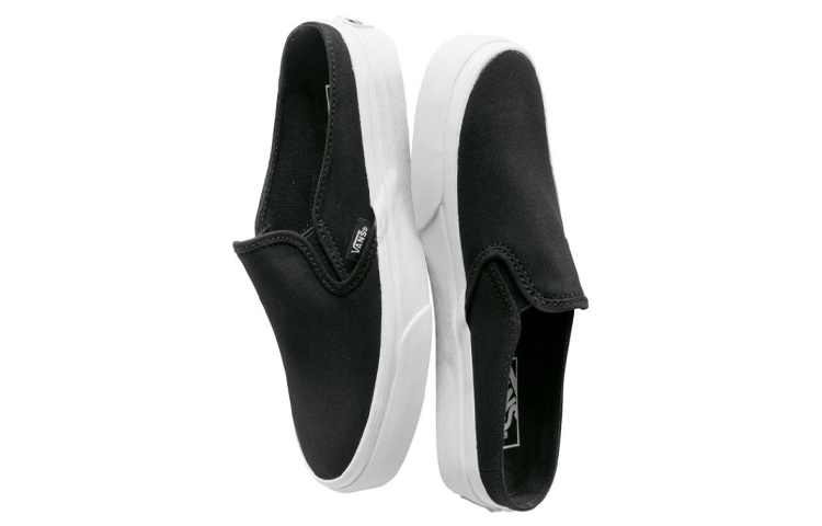Shop Vans Classic Slip-On Mule 'Hitam' VN0004KT1WX