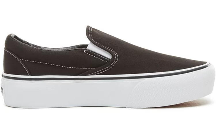 Lookbook Vans 經典厚底懶人鞋「黑色」VN00018EBLK
