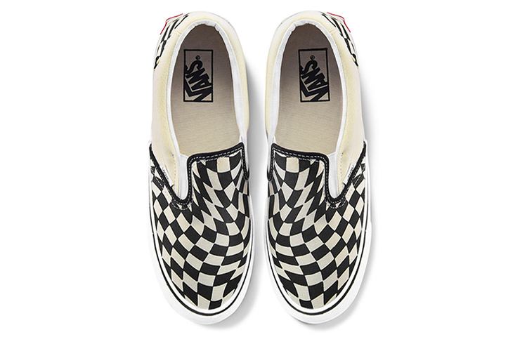 Purchase Vans Classic Slip-On Twist ''Warp Checker'' Scarpe VN0A4UUD1MK