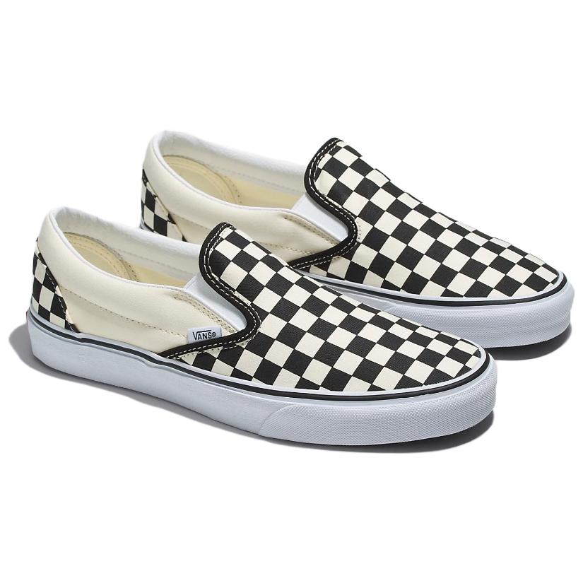 Shop Vans Classic Slip-On Jalur Lebar 'Putih Hitam' VN0A4BHOTYQ