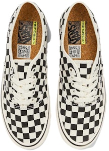 Vans UA Authentic 44 DX 'Hitam' VN0A4BX5BPS Shop Vans UA Authentic 44 DX 'Hitam' VN0A4BX5BPS