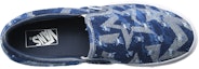 Lookbook Vans Slip-On 'Biru Gelap Putih' VN0A3CYQOC1