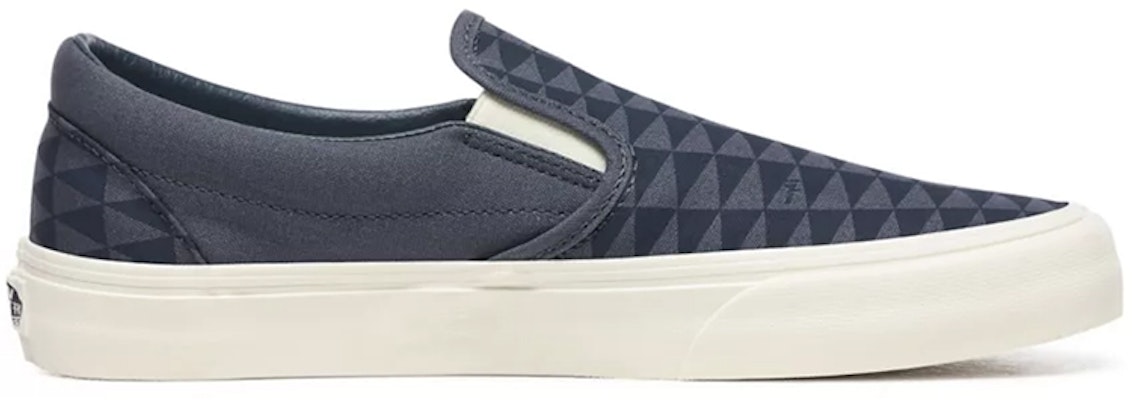 Vans X Pilgrim Classic Slip-On Surf Azul Oscuro VN0A3MUCWR4 Order Vans X Pilgrim Classic Slip-On Surf Azul Oscuro VN0A3MUCWR4