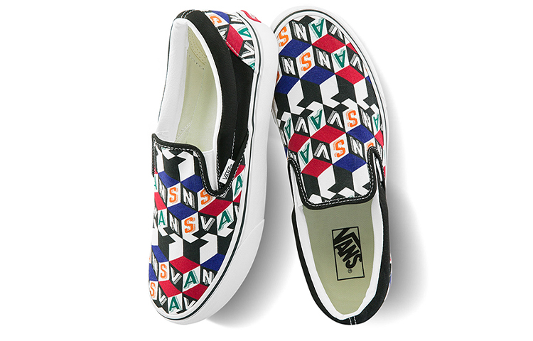 Shop 万斯多彩懒人鞋 VN0A33TB42X