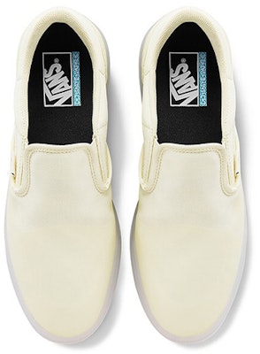Vans Mod Slip-On Putih VN0A4TZZ2B4 Shop Vans Mod Slip-On Putih VN0A4TZZ2B4