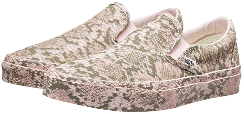 Vans Classic Slip-On Multi Warna-Warni VN0A38F7OP6 Order Vans Classic Slip-On Multi Warna-Warni VN0A38F7OP6