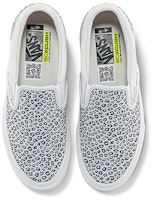 Vans Classic Slip-On VR3 LX 'Hitam Putih' VN0005VN5DV Lookbook Vans Classic Slip-On VR3 LX 'Hitam Putih' VN0005VN5DV