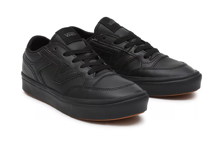 Lookbook Vans Classic Tumble Lowland Comfycush Zwart VN0A5HYZRZQ