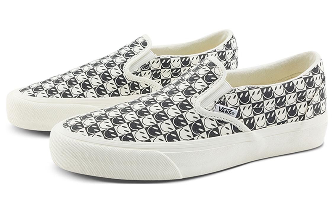 Order Vans Classics Slip-On Vr3 防滑耐磨 低筒 滑板鞋 男女皆宜 黑白色