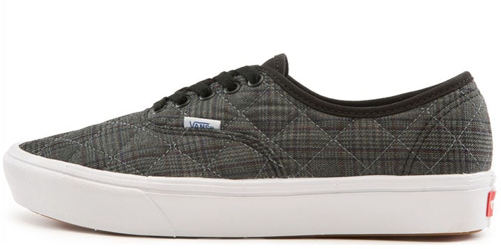 vans-comfy-cush-authentic-black-white-vn-0-a3-wm-79-ka