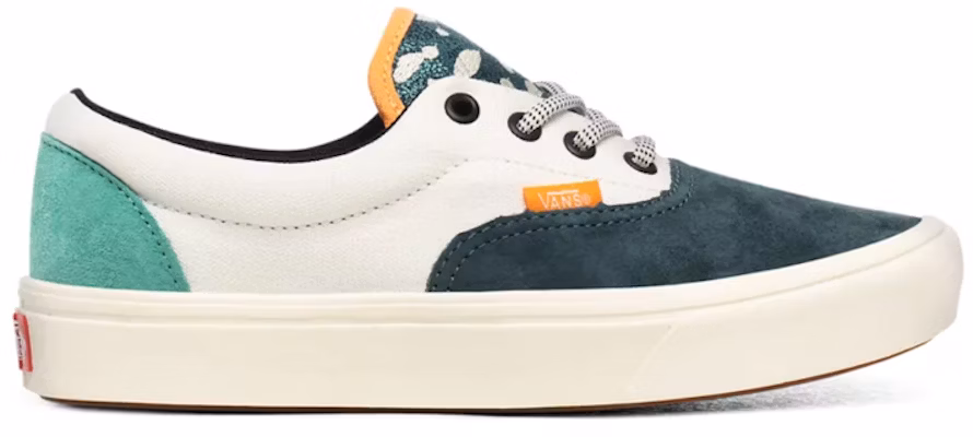 Vans Bugs Comfycush Era 復古低幫休閒板鞋 男女同款 白綠 Lookbook Vans Bugs Comfycush Era 復古低幫休閒板鞋 男女同款 白綠
