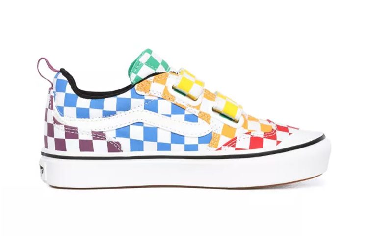 Lookbook Vans Comfycush New Skool V '黄蓝紫' 运动鞋 VN0A4U1PVLV