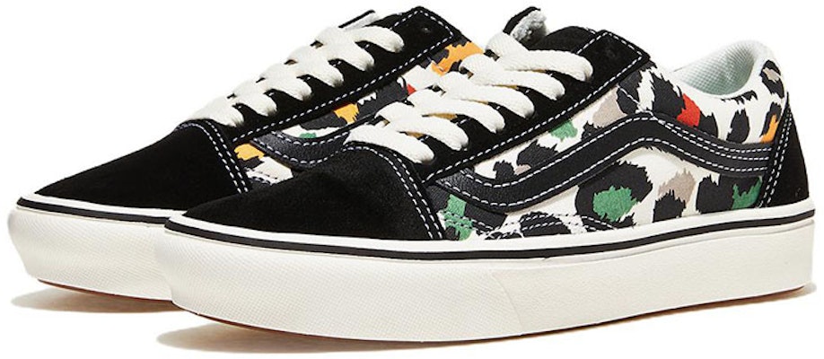 Vans Comfycush Old Skool 'Hitam Hijau' VN0A5DYCBML Lookbook Vans Comfycush Old Skool 'Hitam Hijau' VN0A5DYCBML