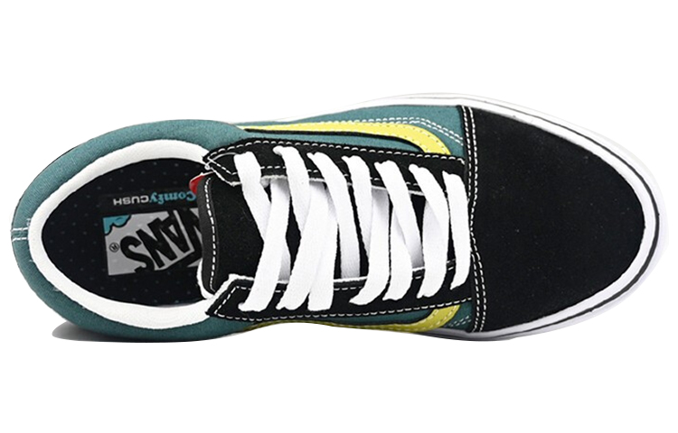 Shop Vans Comfycush Old Skool '未来标准' VN0A3WMA2QO
