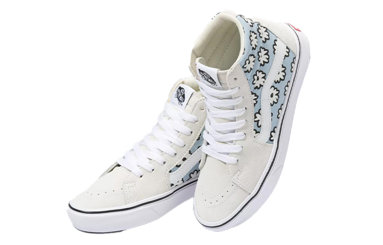 Lookbook Vans Comfycush Sk8-Hi '白蓝配色' 运动鞋 VN0A3WMB9KR