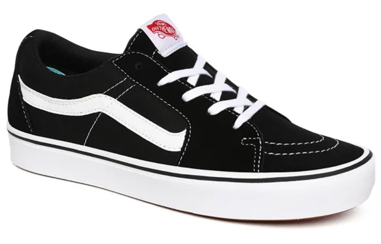 Lookbook Vans ComfyCush Sk8-Low '经典黑白' VN0A4UVCVNE
