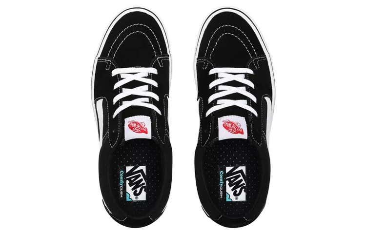 Shop Vans ComfyCush Sk8-Low '经典黑白' VN0A4UVCVNE