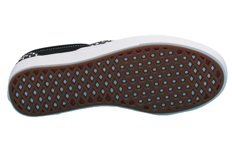 Shop Vans ComfyCush 无带便鞋 '牛仔刺绣' VN0A3WMD4B0