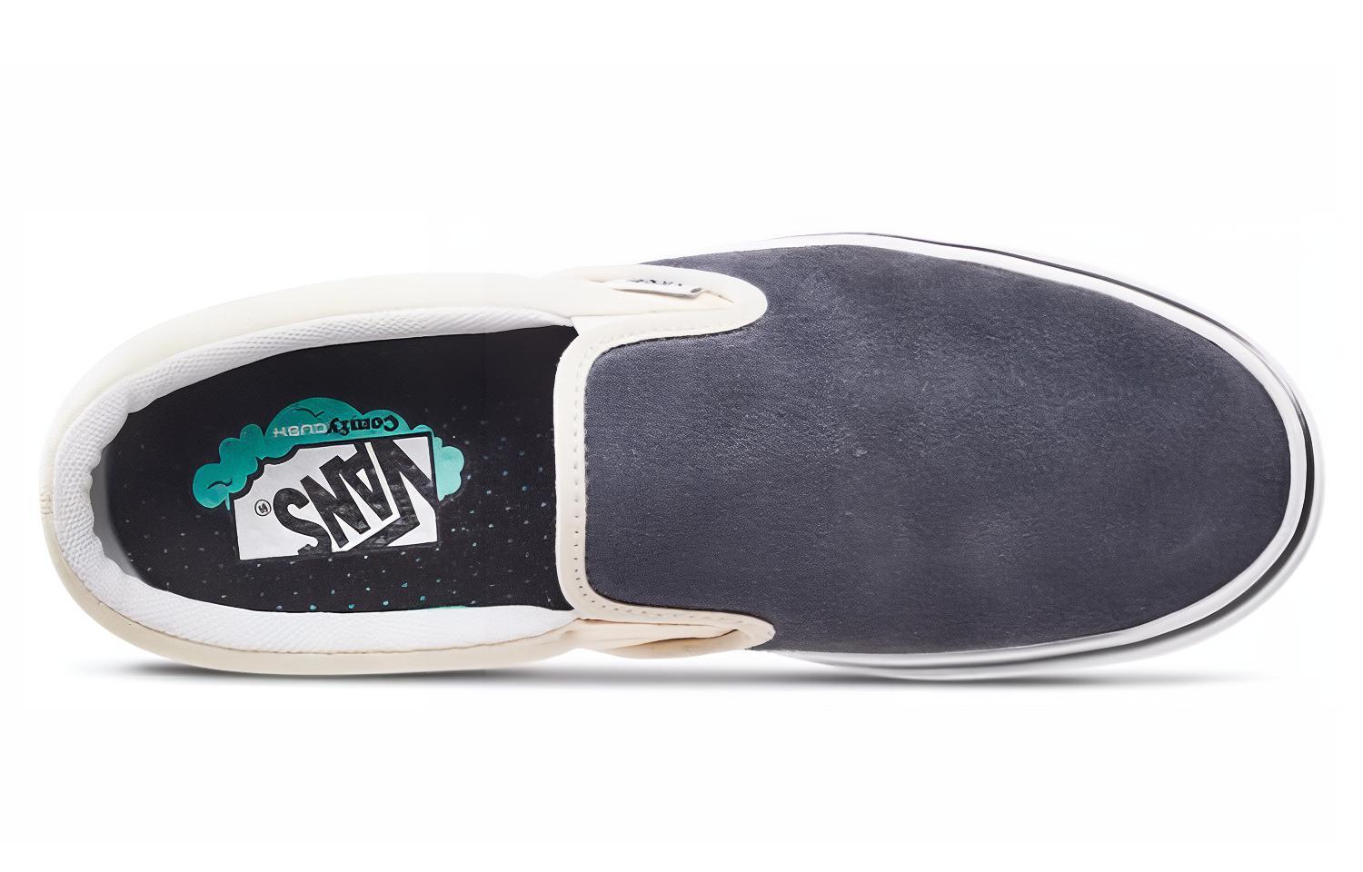 Lookbook Vans Comfycush Slip-On Biru Navy Biru Gelap VN0A3WMDVO6