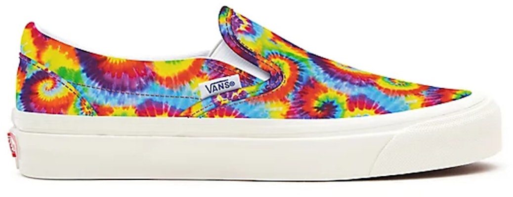 Vans Comfycush 悠遊式檯進彩色鞋 Order Vans Comfycush 悠遊式檯進彩色鞋