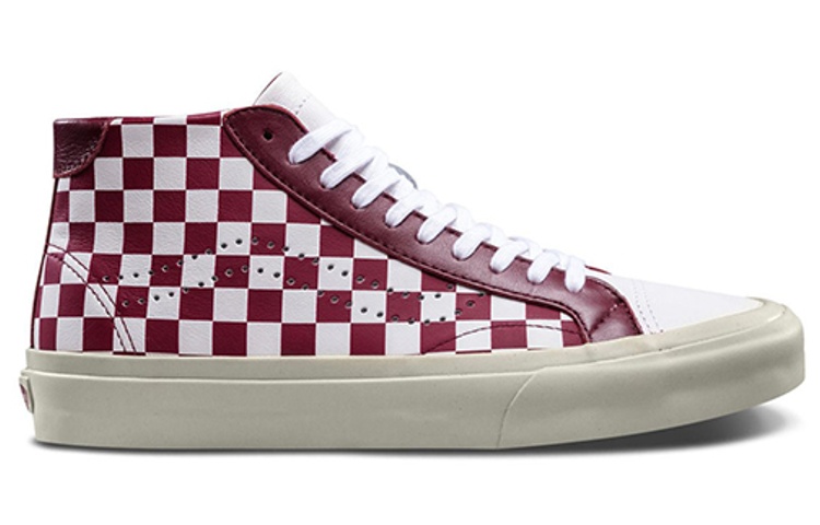 Order Vans Court Mid ''Checker - Wit Cabernet'' VN0A34A6QFE