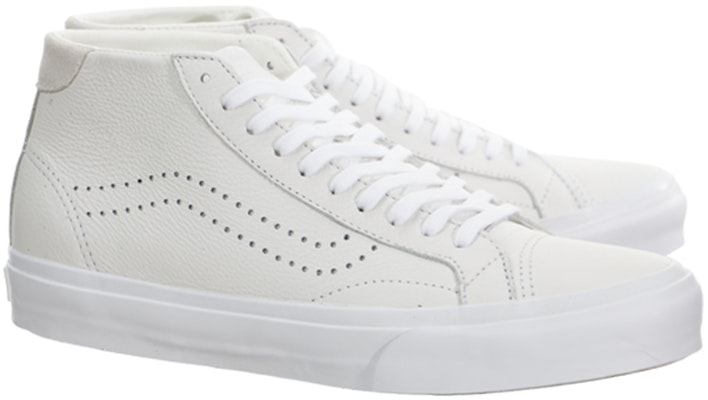 Vans Court Mid DX Kulit Putih VN0A2Z5P1EF Order Vans Court Mid DX Kulit Putih VN0A2Z5P1EF