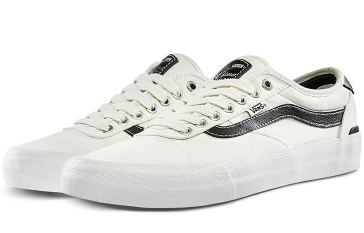 Order Vans Chima Pro 2 復古 低筒專業滑板鞋 男女皆適 黑白