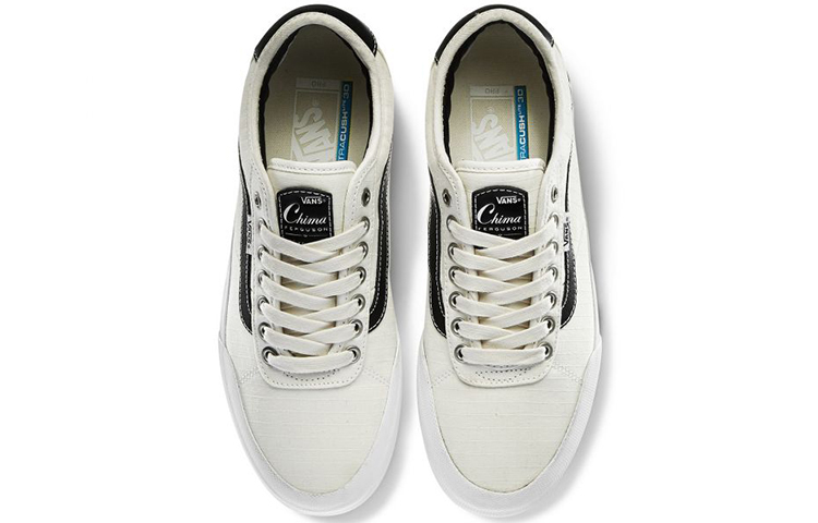 Lookbook Vans Chima Pro 2 復古 低筒專業滑板鞋 男女皆適 黑白