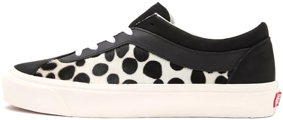 Vans 低帮斑点狗款黑白滑板鞋 VN0A5DYA9HD Buy Vans 低帮斑点狗款黑白滑板鞋 VN0A5DYA9HD