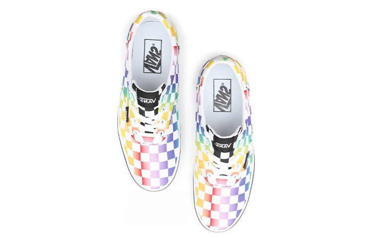 Shop Vans Doheny 休閒滑板鞋 女款 多色