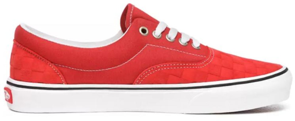 Vans Era 'Deboss Checkerboard - Merah Pompeian' VN0A4U39WJ2 Order Vans Era 'Deboss Checkerboard - Merah Pompeian' VN0A4U39WJ2