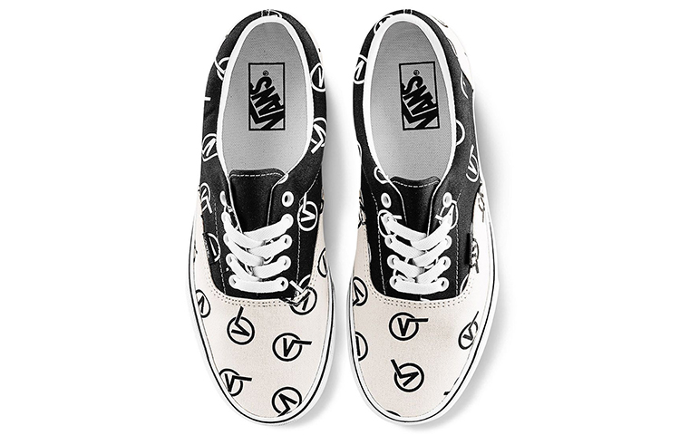 Lookbook Vans Era Sepatu Skate Retro Kasual Unisex Hitam Beige 'Hitam Putih' VN0A4BV417H