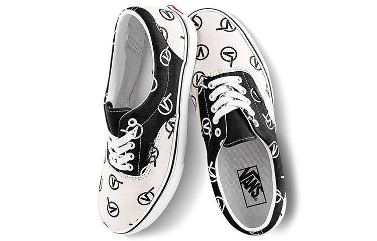 Shop Vans Era Sepatu Skate Retro Kasual Unisex Hitam Beige 'Hitam Putih' VN0A4BV417H