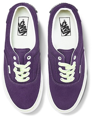 Vans Era Kasut Skate Kasual Retro Uniseks Ungu VN0A4U3905J Lookbook Vans Era Kasut Skate Kasual Retro Uniseks Ungu VN0A4U3905J