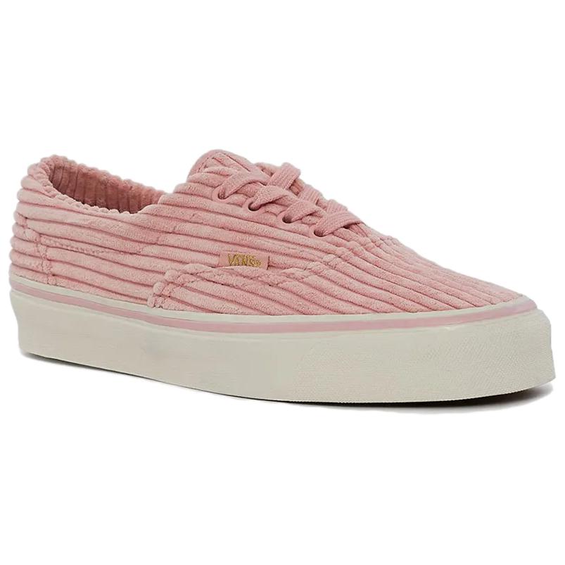 Lookbook Vans Era Opening Ceremony Pana Rosado. ST204447