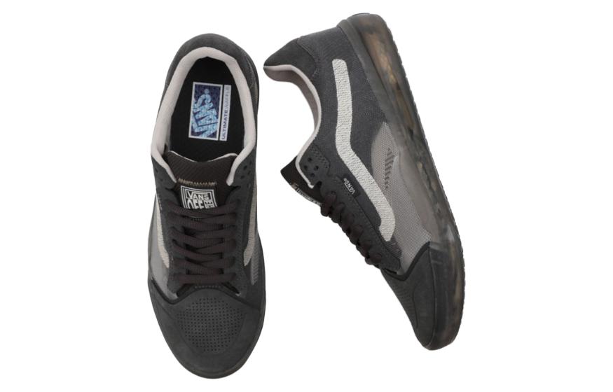 Shop Vans エヴデント ワッフル ポップ チェック (Vans Evdnto Waffuru Poppu Chekku) VN0A5KY4BKP