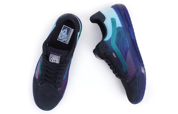 Shop Vans Evdnt Ultimatewaffle 低筒休閒板鞋 黑紫