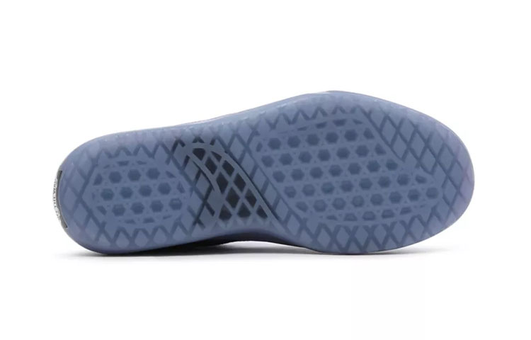 Purchase Vans Evdnt Ultimatewaffle Morado VN0A5HZ2B2T