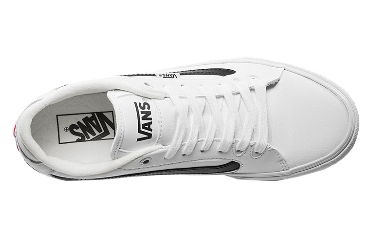 Shop Vans Faulkner '经典滚动 - 白色' VN000SJVPX9