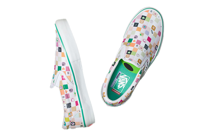 Shop Frog Skate x Vans slip-on Ltd 復古休閒 低筒 滑板鞋 男女皆宜 白色