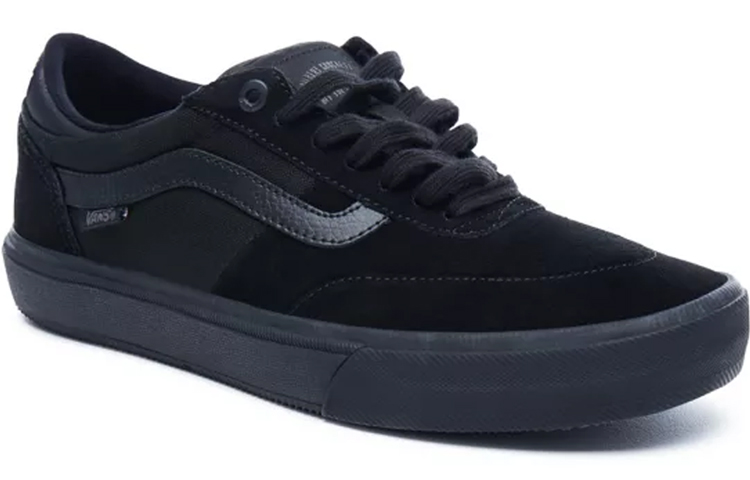 Lookbook Vans Gilbert Crockett 2 Pro '全黑' VN0A38COQ3B
