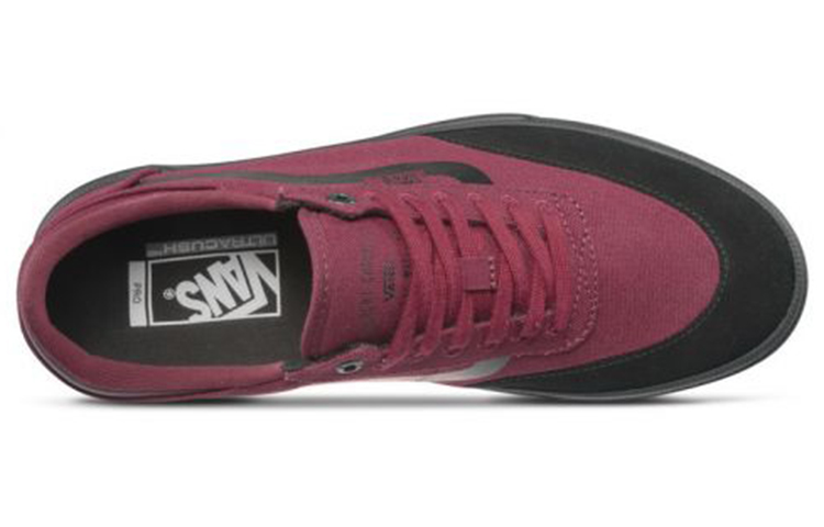 Shop Vans Gilbert Crockett '卡本內' VN0A38CO6YA
