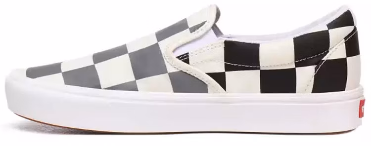 vans-half-big-checker-comfycush-slip-on-checkerboard-black-white-vn-0-a3-wmdwxa