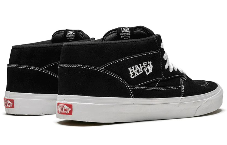 Lookbook 반스 하프캡 '블랙' VN000DZ3BLK VN000DZ3BLK