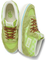 Shop Vans Half Cab 圓頭舒適風範 包覆性防滑 中筒 滑板鞋 男女同款 綠色