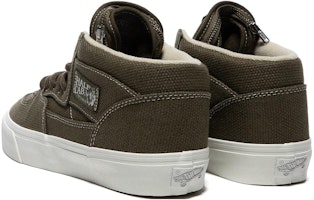 Vans 半舱 CP VR3 LX '大麻深橄榄绿' VN0007PUDOL1 Shop Vans 半舱 CP VR3 LX '大麻深橄榄绿' VN0007PUDOL1