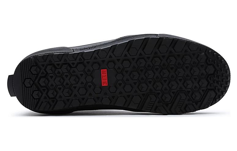 Shop Vans 黑色 Half Cab GORE-TEX MTE-3 高帮运动鞋 VN0009QWY49