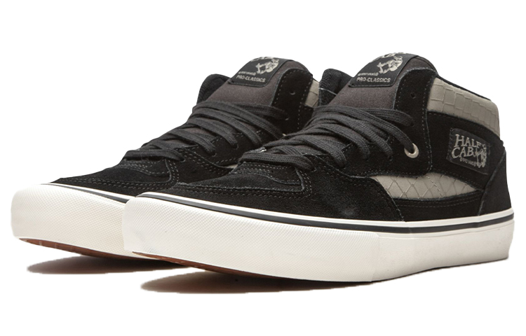 Lookbook Vans Half Cab Pro ''Links'' VN0A38CP2LA